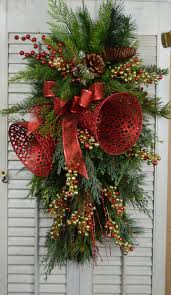 Christmas Door Swag With Bells Christmas Wreath Etsy Christmas Wreaths Christmas Wreaths Diy Christmas Flower Arrangements