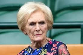 What happened to Mary Berry's hand?