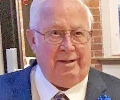 Dennis Bartow's Instagram, Twitter & Facebook