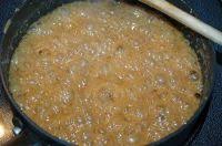 Quand tous les marshmallows ont fondu, ajoutez les rice krispies. Carres Rice Krispies Au Sucre A La Creme