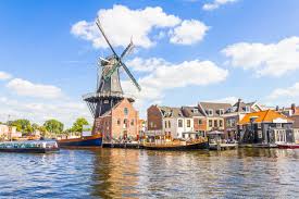 Just 20 Minutes From Schiphol Airport The Little Amsterdam Has Canals Breweries And Classi Day Trips From Amsterdam Haarlem Netherlands Netherlands Travel