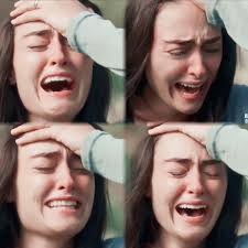 Pin By Mrs Arslan On Ertugrul Halime In 2020 Turkish Beauty Turkish Actors Esra Bilgic