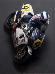 nsr500 and freddie spencer 1985 レーシングバイク バイク 模型 ロードレース