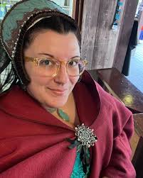 Final day at @mdrenfest ! I'm so excited to have been invited back to work  the Souvenir booth for another season, and I absolutely LOVE being a part  of this amazing community!