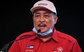 Hanya saja, pewarna rambut tidak diaplikasikan ke seluruh rambut, melainkan hanya sebagian saja. Ministry May Review Protocols After Doctor Complains About Hajiji Free Malaysia Today Fmt
