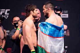 Meerschaert lands another big shot and manages to take muradov down. Ufc 257 Live Blog Makhmud Muradov Vs Andrew Sanchez Mma Fighting