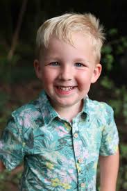 Glad I was able to capture some photos for my neighbors, Rachel and Matt,  who had his dad and daughter in town! But those precious boys stole the  show .... and my