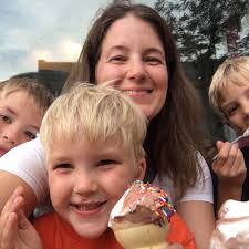 Sarah Aerni's Instagram, Twitter & Facebook