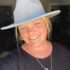 Empowered Beauty by Dana