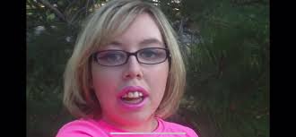 Nicole's Makeup Tutorial and Funny Pine Tree Encounter