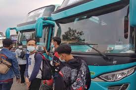 Pemohon tidak dibenarkan sama sekali keluar negara sebelum mendapatkan kelulusan pihak berkuasa melulus. Larangan Mudik Berakhir Ini Syarat Wajib Perjalanan Keluar Kota Halaman All Kompas Com