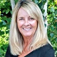 Karin Foster's Instagram, Twitter & Facebook