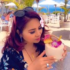 We are grateful for Kristine Laxamana's last time with us, as we wish her  continued success. We welcome Silvia Cancelliero to our choir and eagerly  anticipate creating beautiful music together. 💝 Kristine