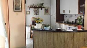 Nel cuore del centro storico, a pochi passi da via mezzocannone e piazzetta nilo, proponiamo in locazione ampio bilocale su due livelli, con ingresso indipendente, completamente. Case In Affitto A Quarto