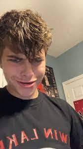 Ethan Sneed's Instagram, Twitter & Facebook