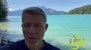 Lee Wald's Instagram, Twitter & Facebook