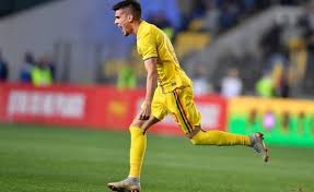 22 yaşındaki ianis hagi, gheorghe hagi'nin galatasaray forması giydiği dönemde i̇stanbul'da doğdu. Ianis Hagi De Onemli Gelismeler Yasaniyor