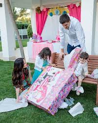 Thibaut nicolas marc courtois is a belgian professional footballer who plays as a goalkeeper for spanish club real madrid and the belgium na. Thibaut Courtois Wiki 2021 Girlfriend Salary Tattoo Cars Houses And Net Worth