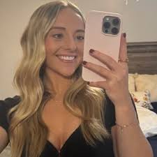 Lindsay Shaffer (@linds_shaffer)