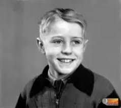 Klass 8 Norrtullsskolan 1956 Övre raden: 1. Lärare Lars Olov Jonsson 2.  Stig Norling 3. Alf Nilsson 4. Karl Erik Brolin 5. Göran Sedvall (kallad  Dallas) 6. Sven Olov Johansson 7. Hans