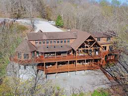 Dale hollow lake real estate agent. Dale Hollow Lake Retreat Luxury Real Estate Auctions
