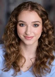 Helen Medlin's Instagram, Twitter & Facebook