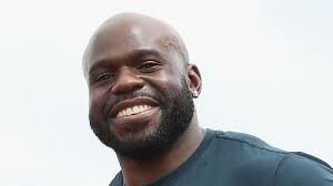 Kevin Owens vs. Roman Reigns Gets A Third Chapter Nobody Asked For, But  SmackDown Is Still Rolling