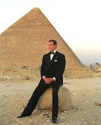 Former 007 promotes egypt tourism