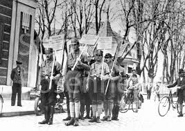 Das attentat diesen jungen mannes namens herschel feibel grynszpan nahmen die nazis als willkommenen anlass, gegen die juden brutalst vorzugehen. Judenverfolgung Und Reichspogromnacht