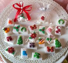 Zollette decorate x'mas sugar cubes. Idee Di Natale Di Zucchero Originali Dolci E Zucchero