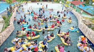Umumnya, harga tiket untuk masuk tempat wisata berbeda antara hari libur, minggu atau hari biasa. Tiga Lokasi Waterpark Waterboom Di Lampung Yang Bisa Jadi Refrensi Liburan Keluarga Halaman 2 Tribun Lampung