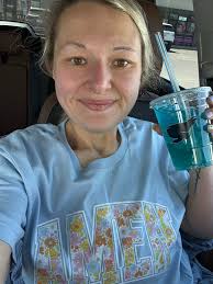 I went and got myself a spring tea! These are sugar free waters with  energy. I got the Jelly Bean! It has pina colada, blue raspberry, lime, and  blue blast! This is