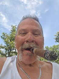 Birthday Party at the lake... Perfect time for a BIGASS Stogie PSSITA!