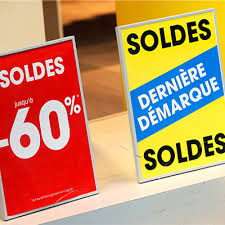 À foix, les stocks de traditionnellement positionnés le premier mercredi de janvier, les soldes démarrent officiellement ce mercredi mais elles coûtent dans les 450 € alors je repère pour revenir quand elles seront soldées.» Soldes Des Regles Specifiques Actualite Ufc Que Choisir