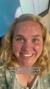 I feel like everyone forgets that book Bella and Edward were perfect for  each other because they were BOTH freaks 😂