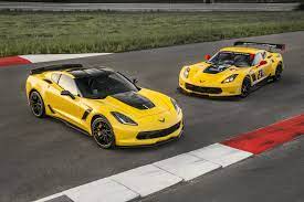 This available system raises the front of your corvette almost two inches in less than three seconds at low speeds see the owner's manual for more information. Chevrolet Introduces 2016 Corvette Z06 C7 R Edition
