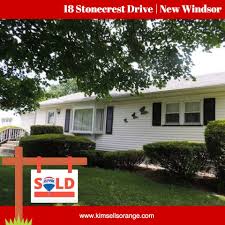 Another Home Recently Sold By Kim Congratulations To The New Owners To See All My Listings Visit Www Kimsellsorange Co New Windsor Porch Area Things To Sell