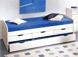 Un lit moderne pour meubler une chambre d'ado et optimiser l'espace de rangement. Meilleur Lit Enfant Avec Tiroir De Rangement Avis 2021