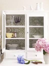 Shabby chic blumen shabby chic selber machen romantisch wohnen antike spitze schöne kissen blumen aus krepppapier blumen basteln basteln ankleidezimmer selber bauen garderobe holz kleiderständer selber bauen rustikaler schrank ankleide zimmer ideen zum selbermachen für zu. Shabby Chic Selber Machen So Gelingt S