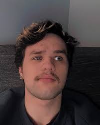 Dana Lavender's Instagram, Twitter & Facebook