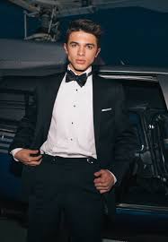 Today, the brand offers men's and women's collection, handbags, footwear, and small leather goods. Men S Wearhouse Celebrates National Promposal Day 2 0