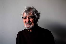 Maturana es el primer científico que desde su hacer como tal según maturana, todos nuestros problemas tienen su origen en la negación del amor, que nos lleva a negar al otro en su legítima existencia, en su derecho. Humberto Maturana Biologo Para Tener Un Proyecto Comun Tenemos Que Respetar Las Diferencias La Tercera