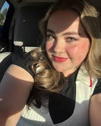 hey! my name is katelyn edgeworth and i'm from mesa, arizona! i love music,  fall, visiting the temple, being around funny people, and doing late night  side quests! im planning