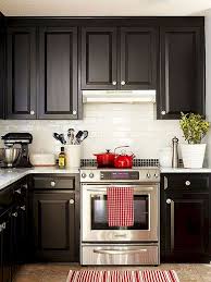 Looking for the perfect way to add a little shine to your modern kitchen? 80 Beautiful Kitchen Backsplash Decor With Dark Cabinets Kitchen Design Small Espresso Kitchen Cabinets Stylish Small Kitchen