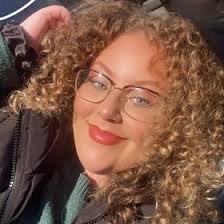 Alyssa Lago (amlagor5)