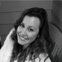 Lorena Serna's Instagram, Twitter & Facebook