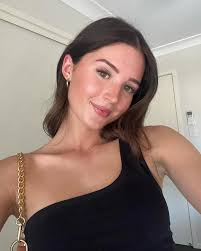 Holly (@hhollyadams) · Instagram 照片和视频