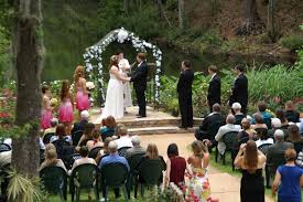 6 Affordable East Texas Wedding Venues See Prices Waterfront Wedding Venue East Texas Wedding Venues Wedding Venues Texas
