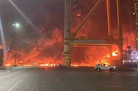 4 people still missing hosted.ap.org , 2min 0 environmental accident Fire On Oil Tanker Caused Dubai Blast Officials Daily Sabah