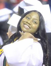 Glasgow grads told to stay true to themselves